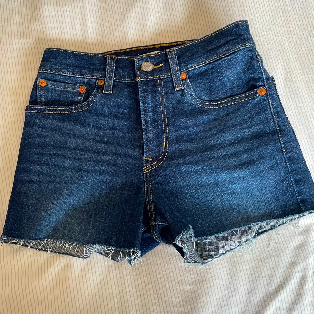 Levi’s shorts